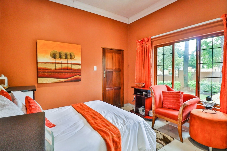 5 Bedroom Property for Sale in Birdwood Estate North West
